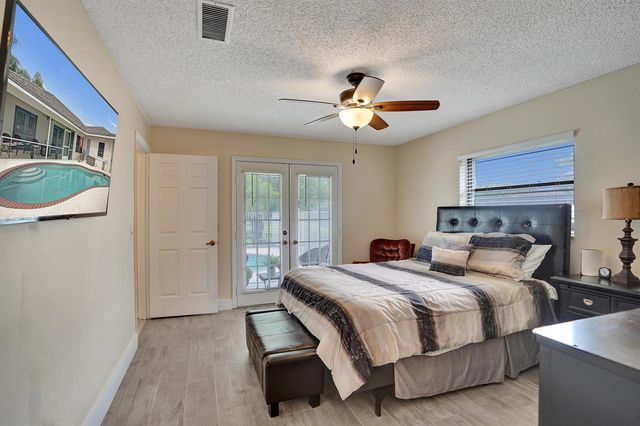 86 Las Brisas, Boynton Beach, FL 33426