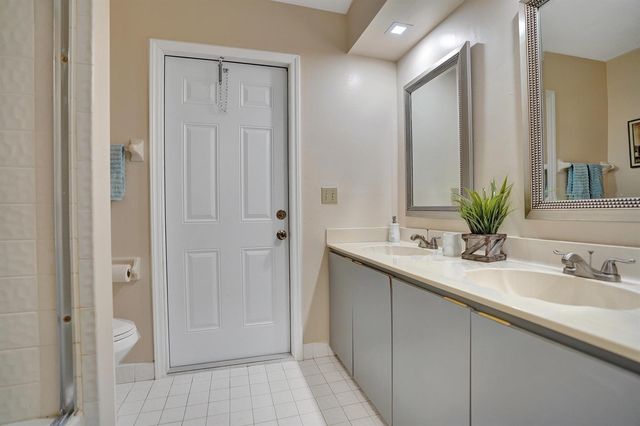 86 Las Brisas, Boynton Beach, FL 33426