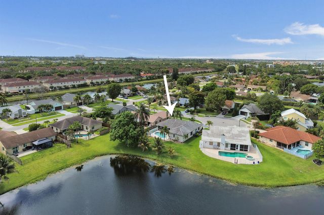 86 Las Brisas, Boynton Beach, FL 33426