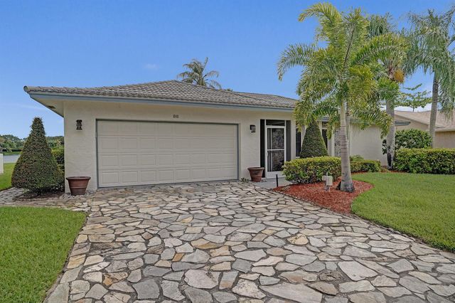 86 Las Brisas, Boynton Beach, FL 33426