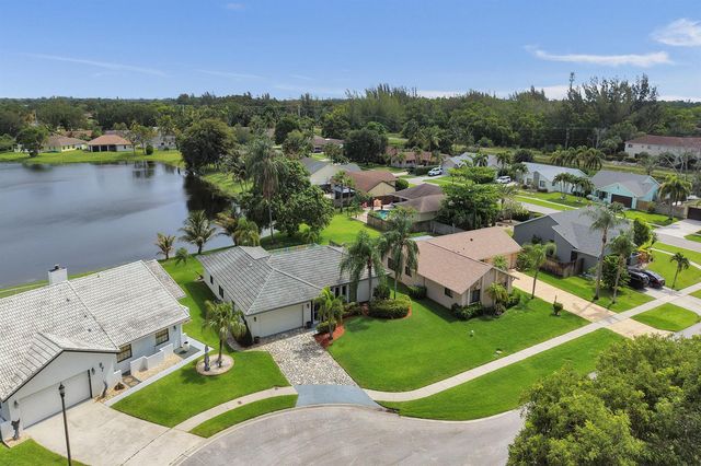 86 Las Brisas, Boynton Beach, FL 33426