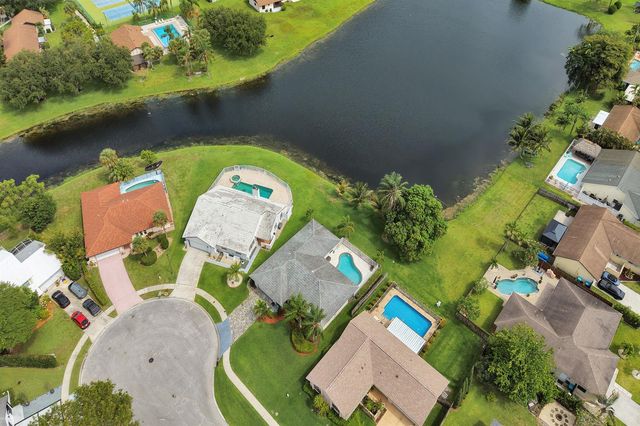 86 Las Brisas, Boynton Beach, FL 33426