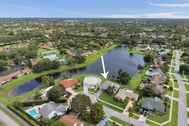 86 Las Brisas, Boynton Beach, FL 33426