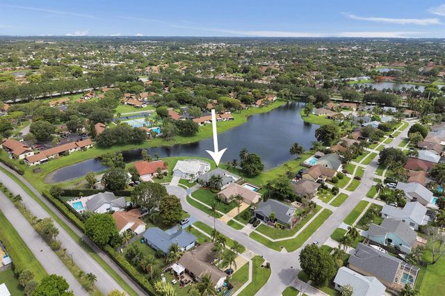86 Las Brisas, Boynton Beach, FL 33426