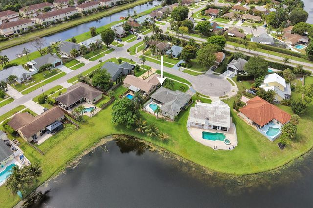 86 Las Brisas, Boynton Beach, FL 33426