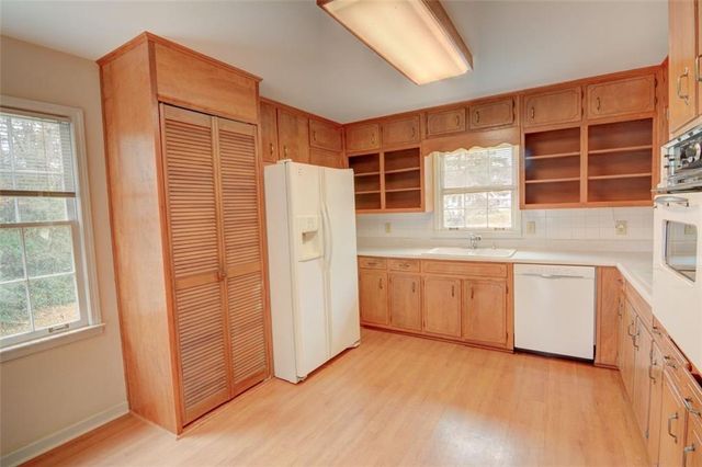 6007 TIMBER RIDGE Court, Stone Mountain, GA 30087