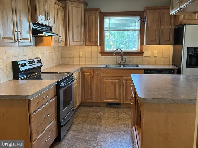 126 W WALNUT ST L-0001, Fredericksburg, PA 17026