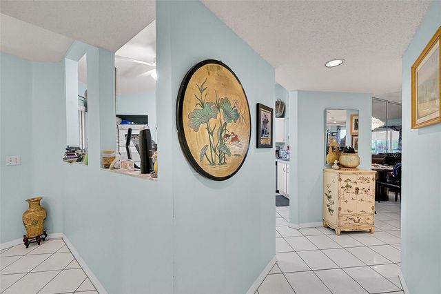 7553 Trent Drive 211, Fort Lauderdale, FL 33321