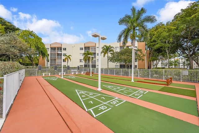 7553 Trent Drive 211, Fort Lauderdale, FL 33321