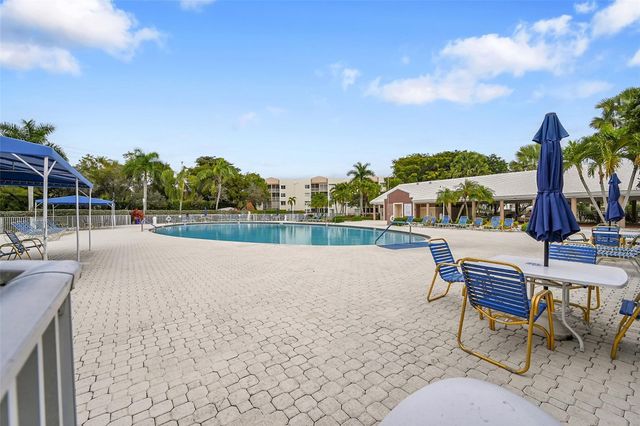 7553 Trent Drive 211, Fort Lauderdale, FL 33321