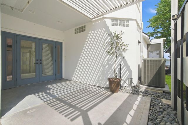 1609 Schooner Point, Willis, TX 77318