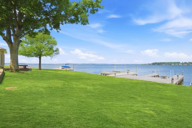 1609 Schooner Point, Willis, TX 77318