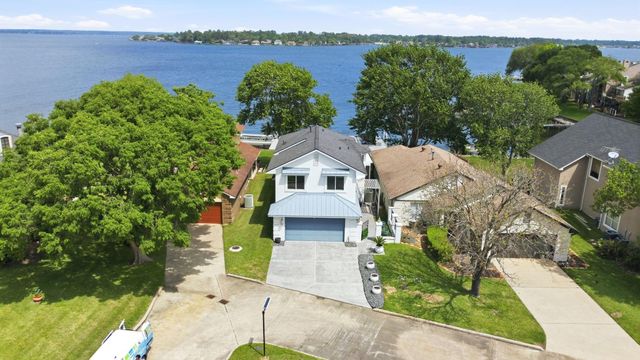 1609 Schooner Point, Willis, TX 77318