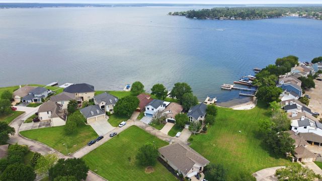 1609 Schooner Point, Willis, TX 77318