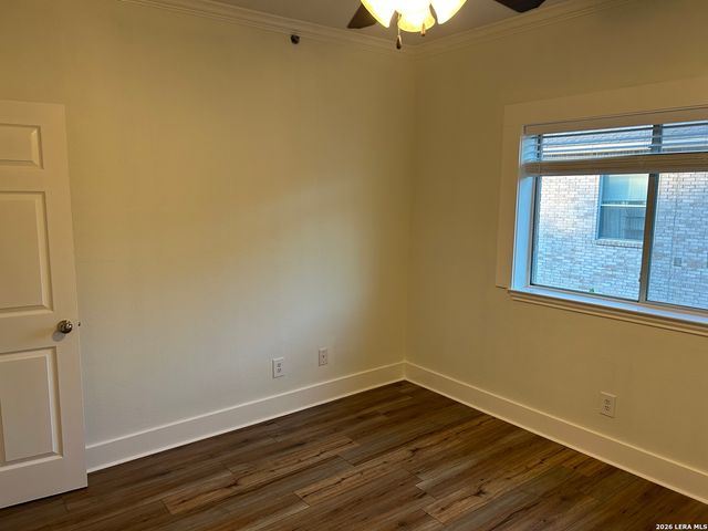 4923 Ali Ave Apt 4, San Antonio, TX 78229
