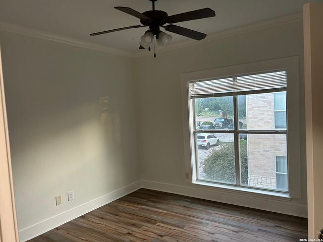 4923 Ali Ave Apt 4, San Antonio, TX 78229