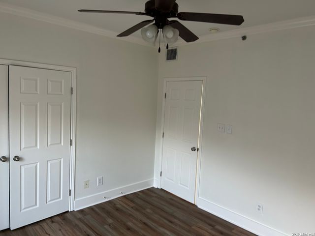 4923 Ali Ave Apt 4, San Antonio, TX 78229