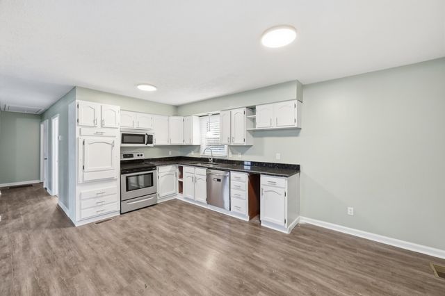 112 Raleigh Drive, Nicholasville, KY 40356