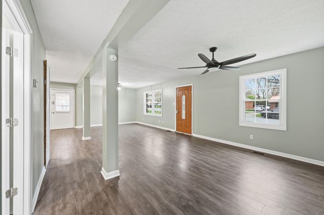 112 Raleigh Drive, Nicholasville, KY 40356