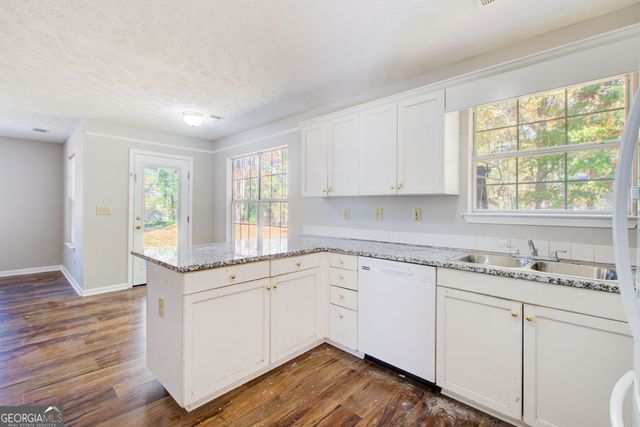 219 SCENIC Drive, Mcdonough, GA 30252