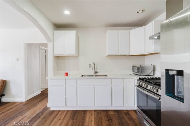 15096 Paddock Street, Sylmar, CA 91342