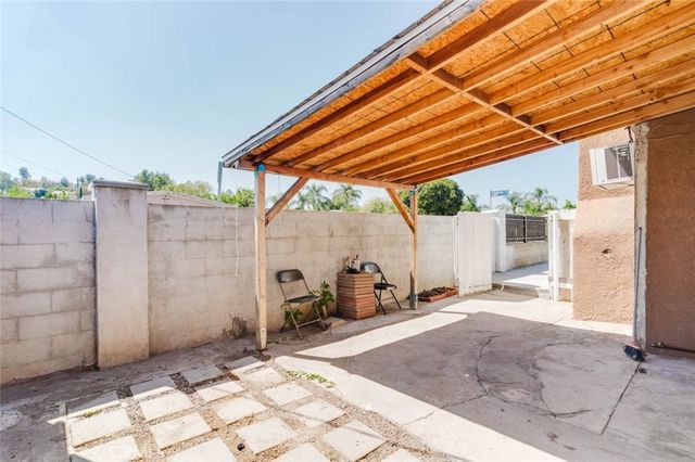15096 Paddock Street, Sylmar, CA 91342