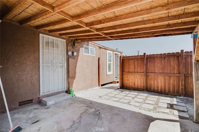 15096 Paddock Street, Sylmar, CA 91342