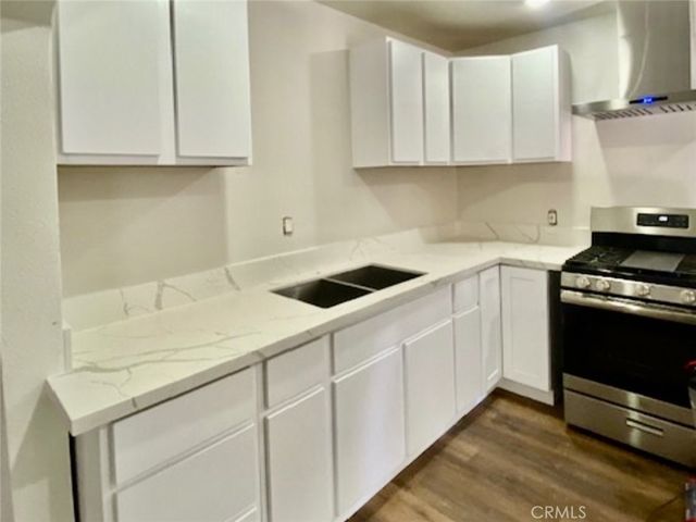 15096 Paddock Street, Sylmar, CA 91342