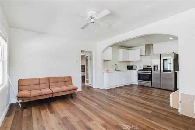 15096 Paddock Street, Sylmar, CA 91342