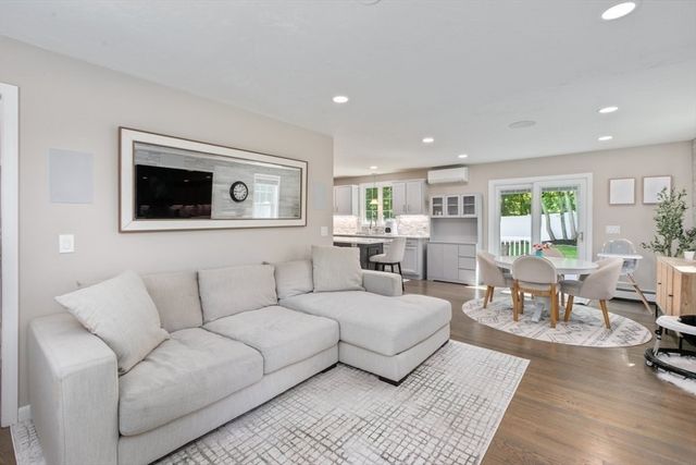 418 Beech St, Rockland, MA 02370