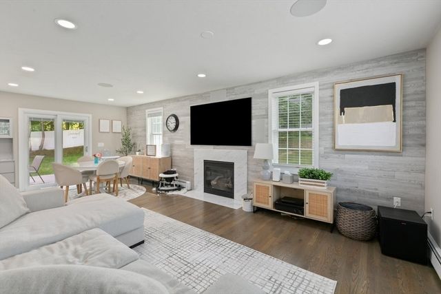 418 Beech St, Rockland, MA 02370