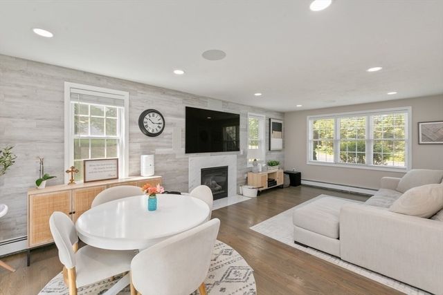 418 Beech St, Rockland, MA 02370