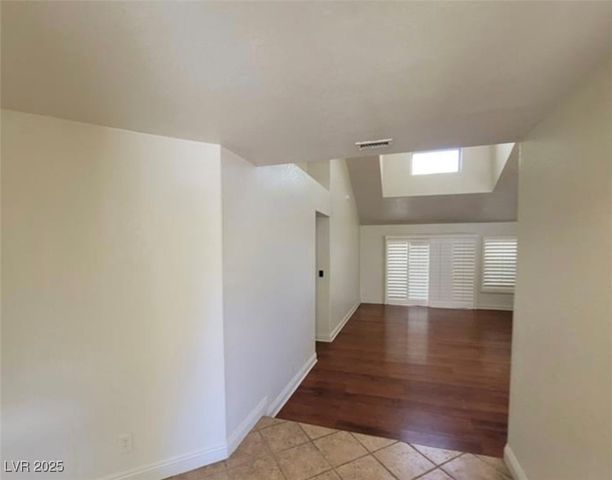 6902 Emerald Springs Lane, Las Vegas, NV 89113