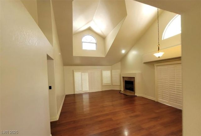 6902 Emerald Springs Lane, Las Vegas, NV 89113