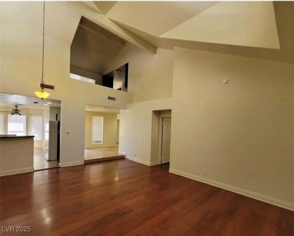 6902 Emerald Springs Lane, Las Vegas, NV 89113