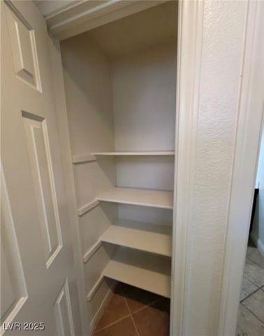 6902 Emerald Springs Lane, Las Vegas, NV 89113