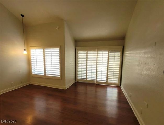 6902 Emerald Springs Lane, Las Vegas, NV 89113