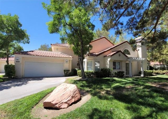 6902 Emerald Springs Lane, Las Vegas, NV 89113