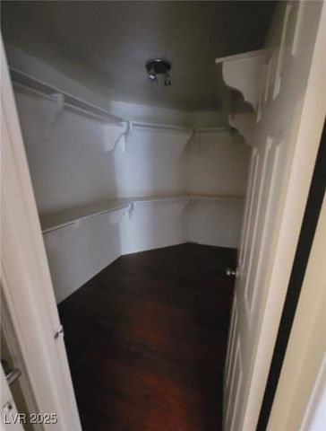 6902 Emerald Springs Lane, Las Vegas, NV 89113