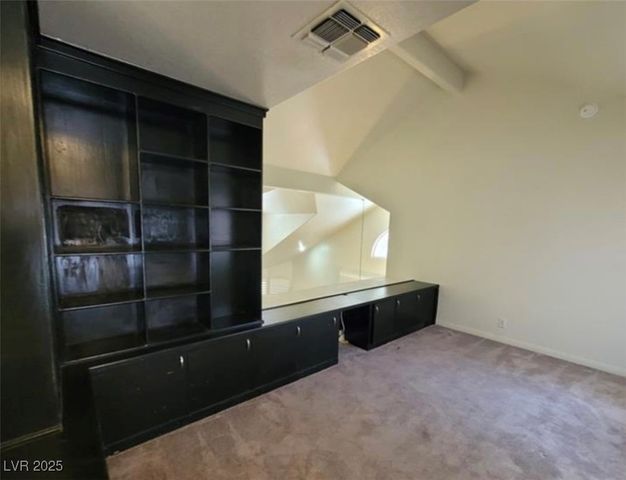 6902 Emerald Springs Lane, Las Vegas, NV 89113