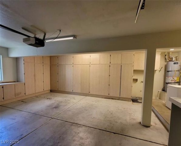 6902 Emerald Springs Lane, Las Vegas, NV 89113