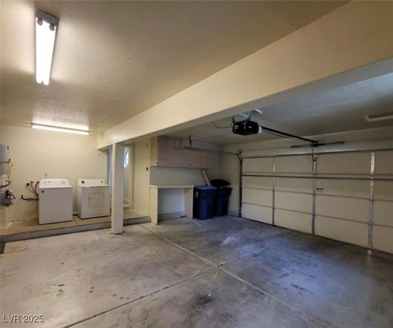 6902 Emerald Springs Lane, Las Vegas, NV 89113