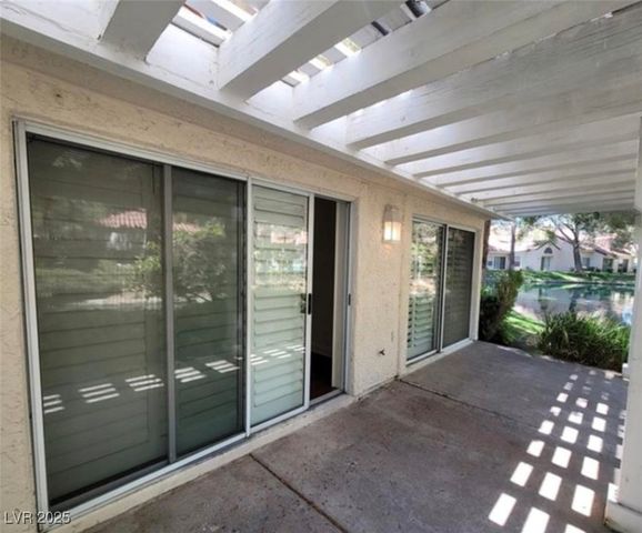 6902 Emerald Springs Lane, Las Vegas, NV 89113