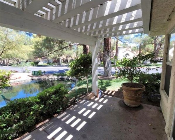 6902 Emerald Springs Lane, Las Vegas, NV 89113