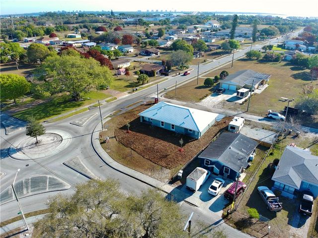 1795 N 16th Court, Fort Pierce, FL 34950