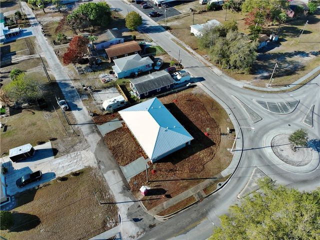 1795 N 16th Court, Fort Pierce, FL 34950