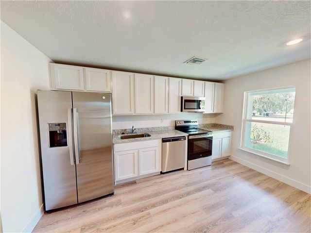 1795 N 16th Court, Fort Pierce, FL 34950