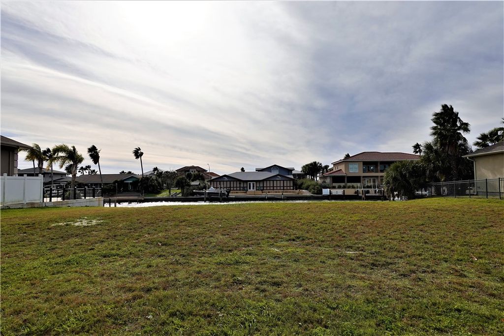 343 Bayside Dr, Port Aransas, TX 78373 — photo 2