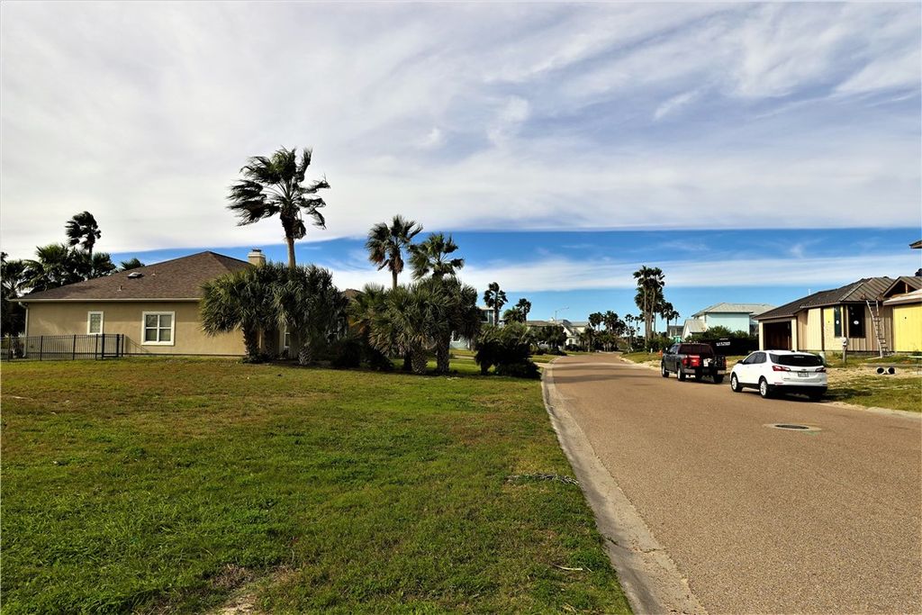 343 Bayside Dr, Port Aransas, TX 78373 — photo 4