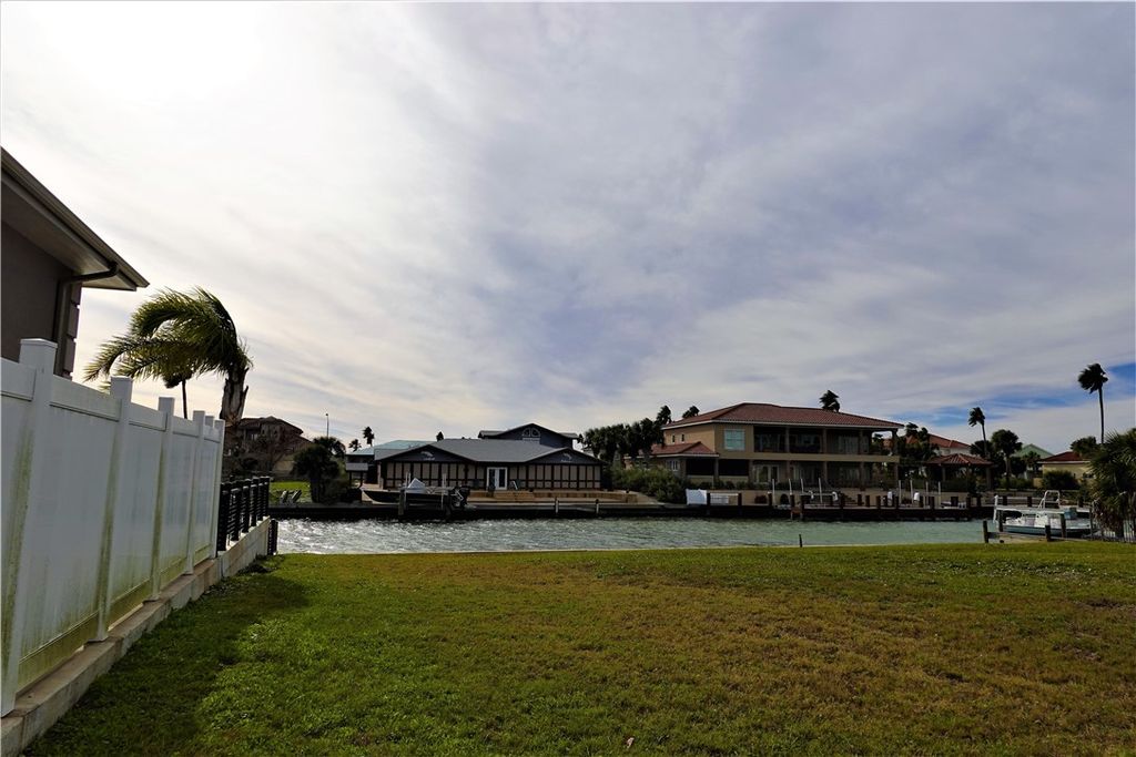 343 Bayside Dr, Port Aransas, TX 78373 — photo 5